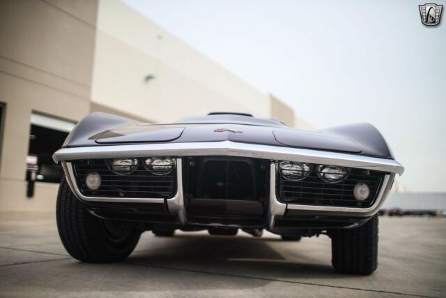 Chevrolet Corvette 1968 image number 10