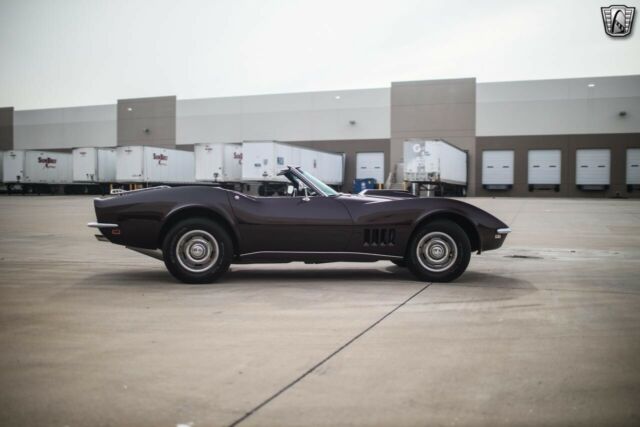 Chevrolet Corvette 1968 image number 9