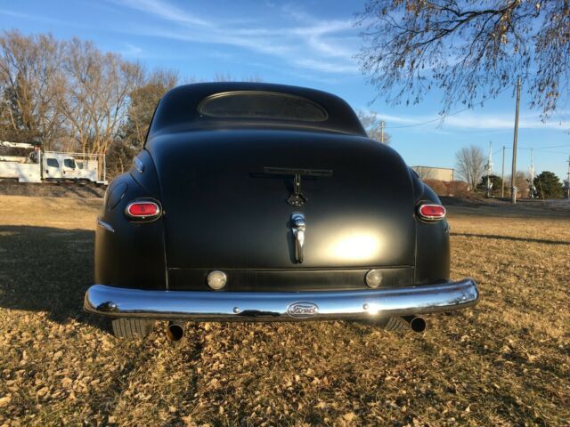 Ford Business coupe 1948 image number 2