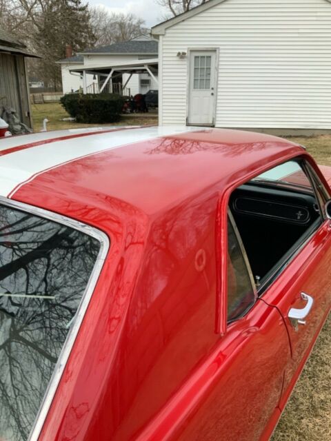 Ford Mustang 1966 image number 10