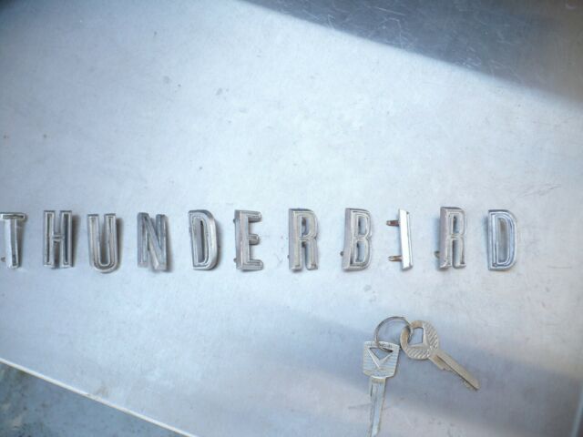 Ford Thunderbird 1964 image number 42
