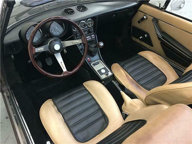 Alfa Romeo Spider 1979 image number 16