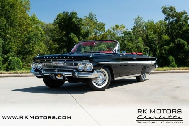 Chevrolet Impala 1961 image number 26