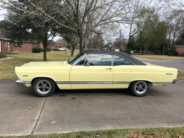 Ford Fairlane 1967 image number 0