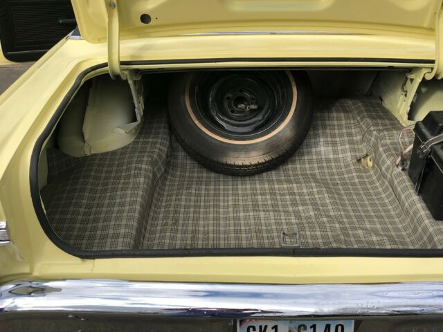 Ford Fairlane 1967 image number 26