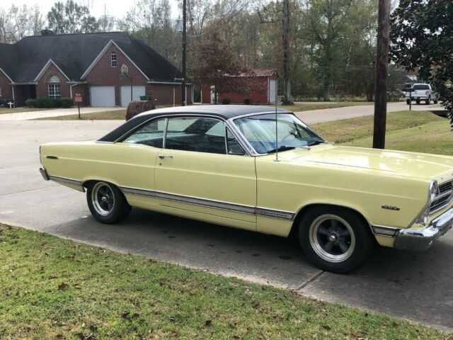 Ford Fairlane 1967 image number 5