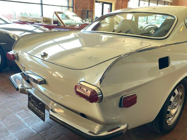 Volvo 1800 1972 image number 28