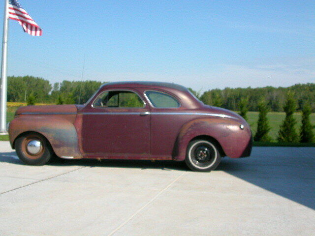 Dodge Custom 1941 image number 47