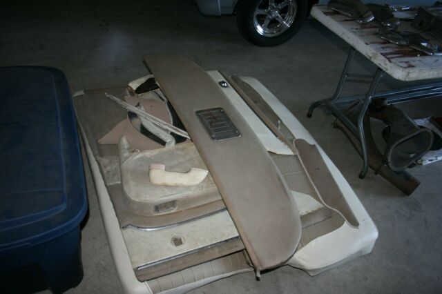 Ford Fairlane 1956 image number 4