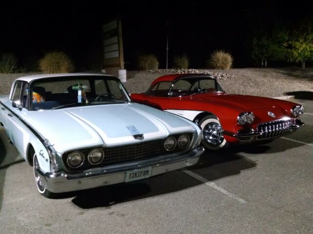 Ford Fairlane 4.9 1960 image number 11