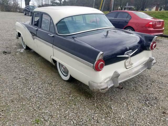 Ford Fairlane 1956 image number 10