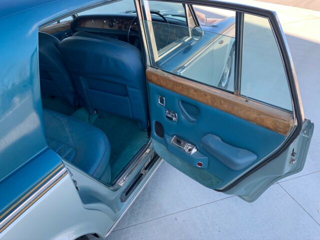 Rolls-Royce Silver Shadow 1976 image number 23