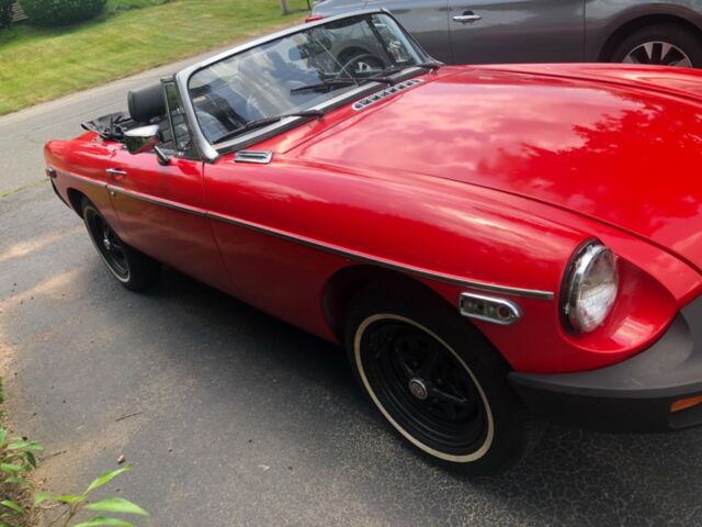 MG MGB 1979 image number 13