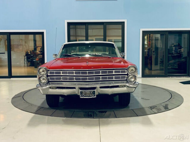 Ford Galaxie 1967 image number 7