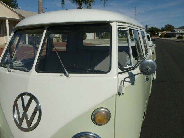 Volkswagen Bus/Vanagon 1966 image number 16
