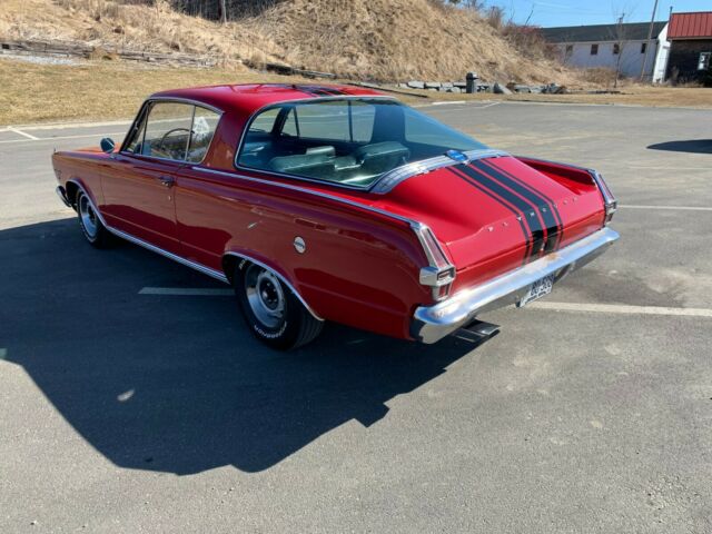 Plymouth Barracuda 1966 image number 1