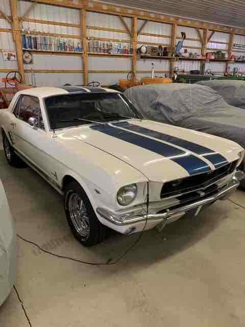Ford Mustang 1966 image number 1
