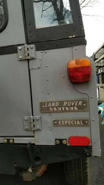 Land Rover Defender 1979 image number 6