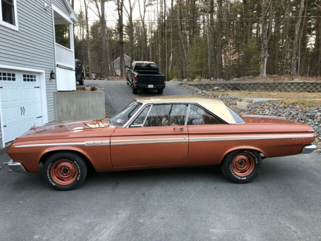 Plymouth Fury 1964 image number 2