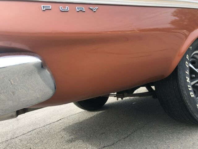 Plymouth Fury 1964 image number 35