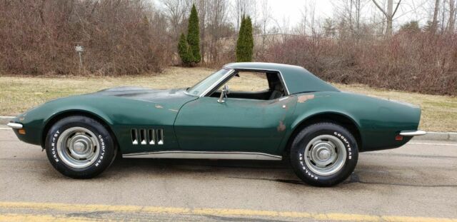 Chevrolet Corvette 1969 image number 2
