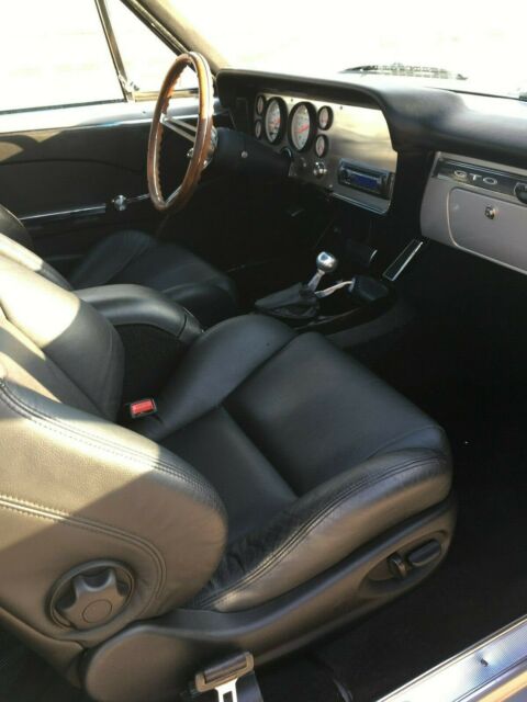 Pontiac GTO 1967 image number 26