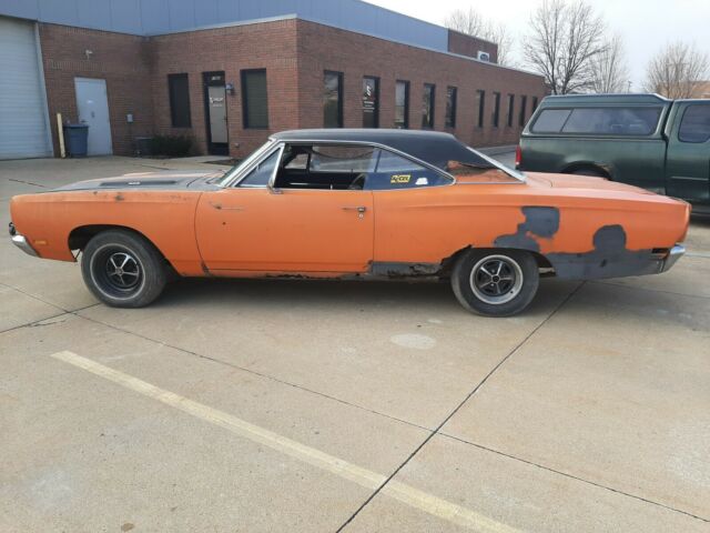 Plymouth Road Runner 1969 image number 4