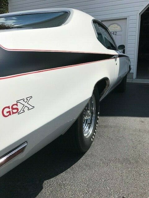 Buick Skylark 1970 image number 4