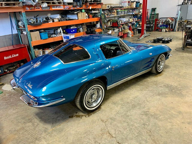 Chevrolet Corvette 1963 image number 18