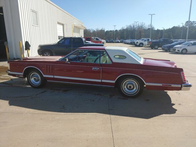 Lincoln Continental Mk IV 1978 image number 3
