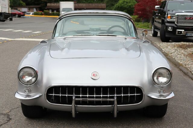 Chevrolet Corvette 1957 image number 2
