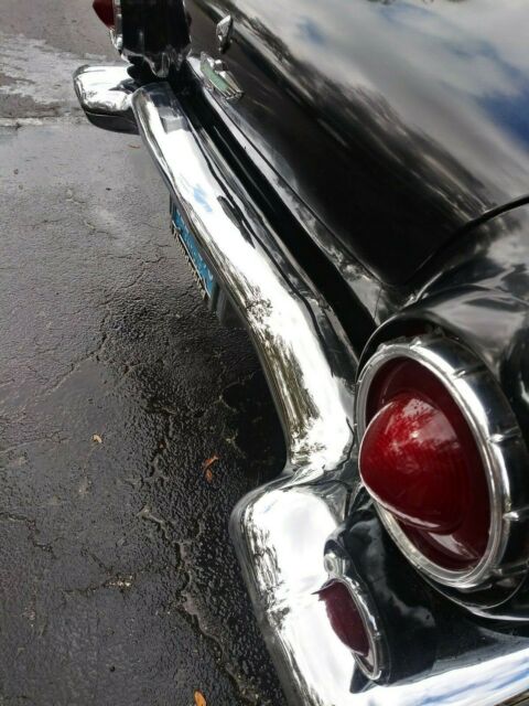 Ford Thunderbird 1957 image number 29
