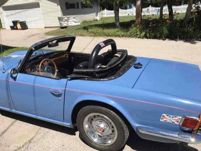 Triumph TR6 1975 image number 1