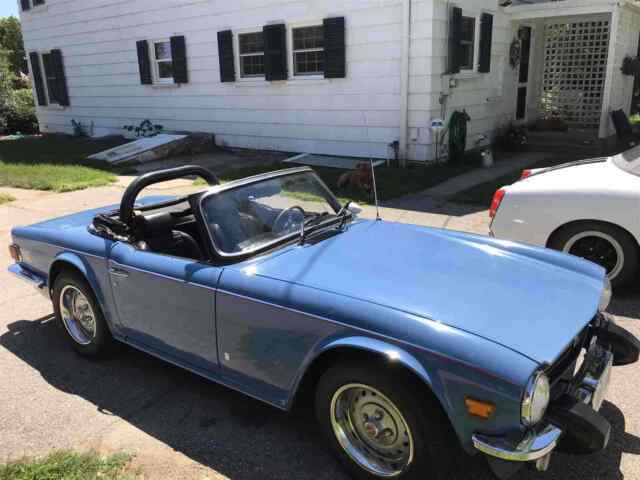 Triumph TR6 1975 image number 14
