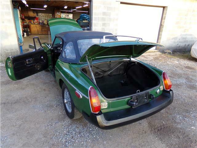 MG MGB 1977 image number 6