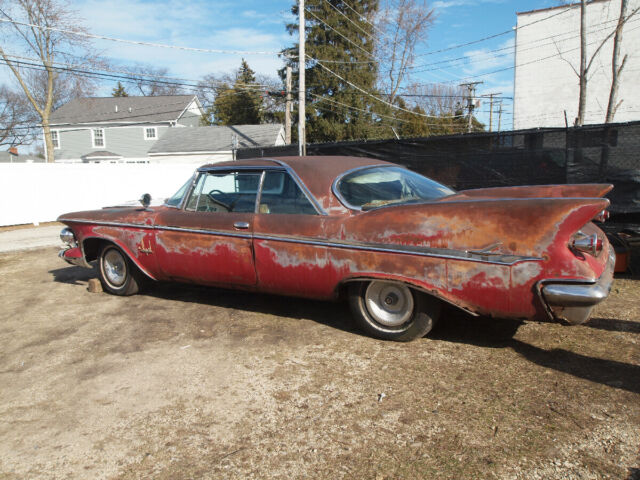 Chrysler Imperial 1961 image number 0