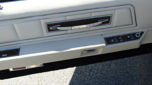 Lincoln Mark Series 1973 image number 13