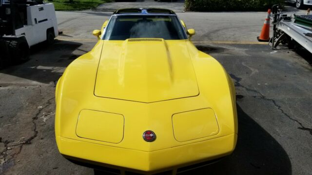 Chevrolet Corvette 1974 image number 0