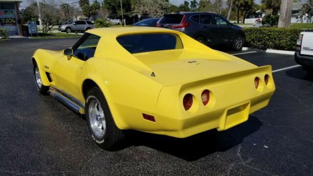 Chevrolet Corvette 1974 image number 12