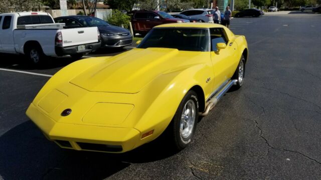 Chevrolet Corvette 1974 image number 28