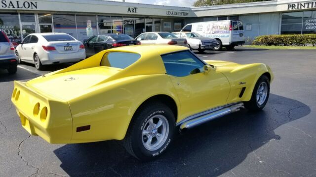 Chevrolet Corvette 1974 image number 9
