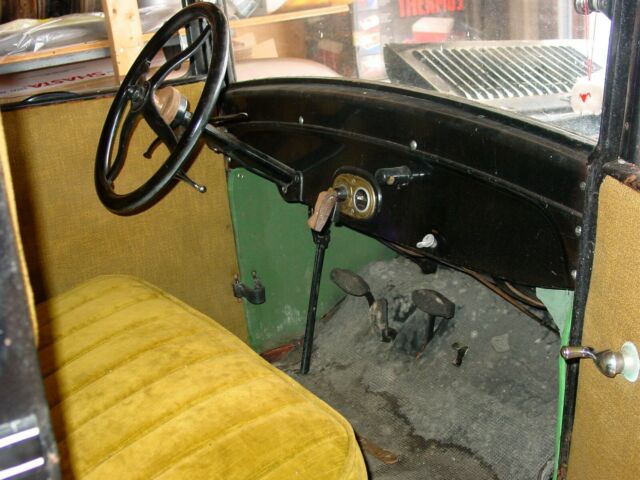 Ford Model T 1926 image number 17