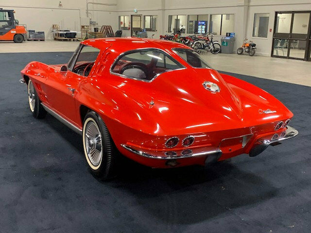Chevrolet Corvette 1963 image number 13