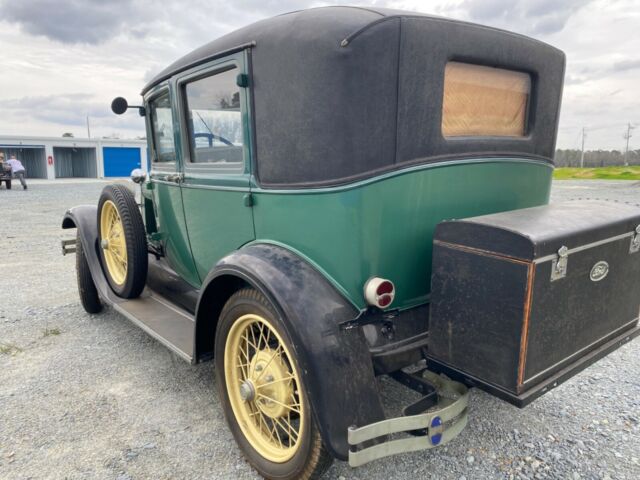 Ford Model A 1930 image number 29