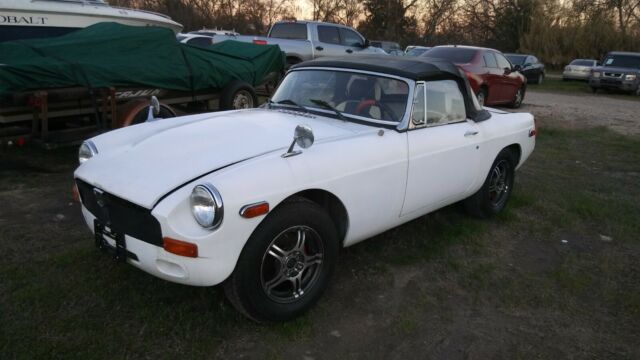 MG MGB 1978 image number 15