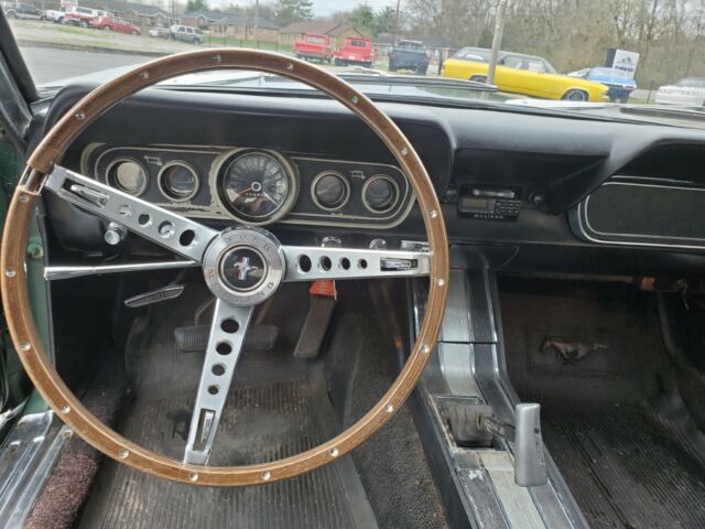 Ford Mustang 1966 image number 10