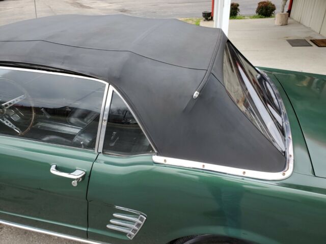 Ford Mustang 1966 image number 19