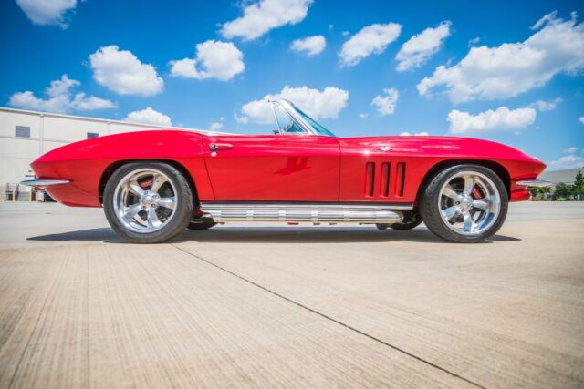 Chevrolet Corvette 1966 image number 21
