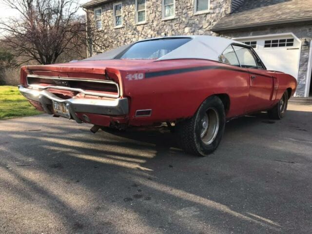 Dodge Charger 1970 image number 22