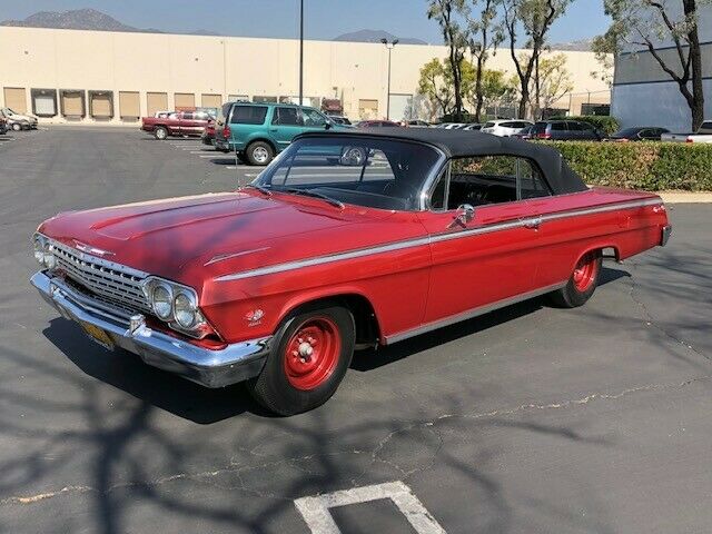 Chevrolet Impala 1962 image number 1